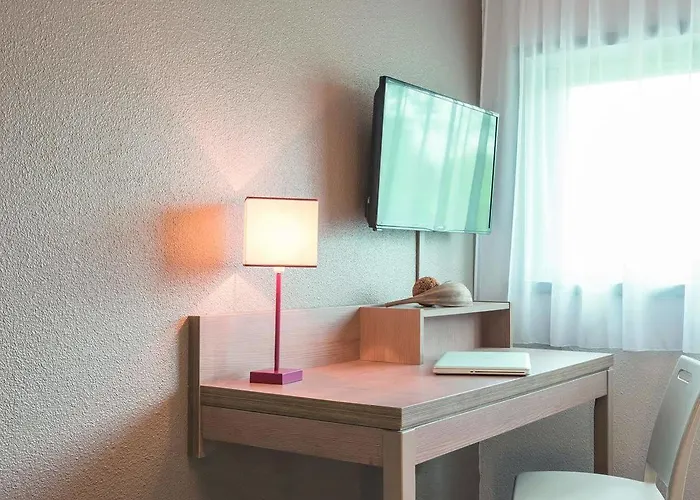 Aparthotel Appart'city Confort - Euralille 3*